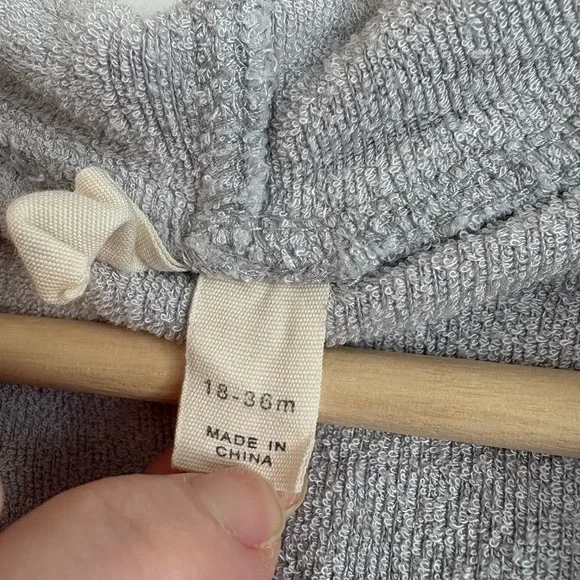 Embroidered Robe - Picture 3 of 3